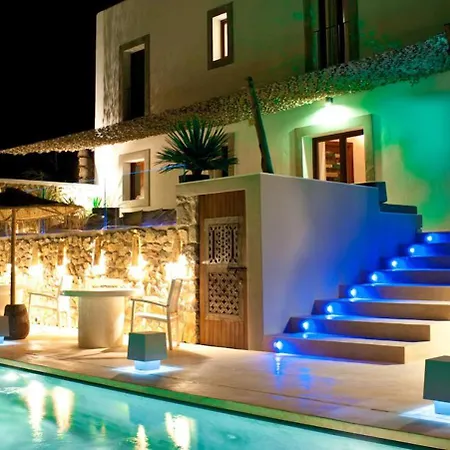 The Giri Hotel