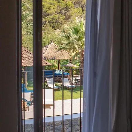 Hotel The Giri *